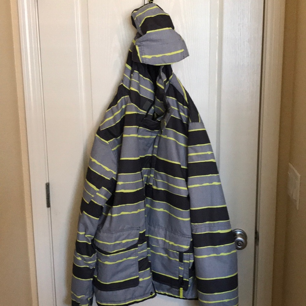 Snowboard jacket
